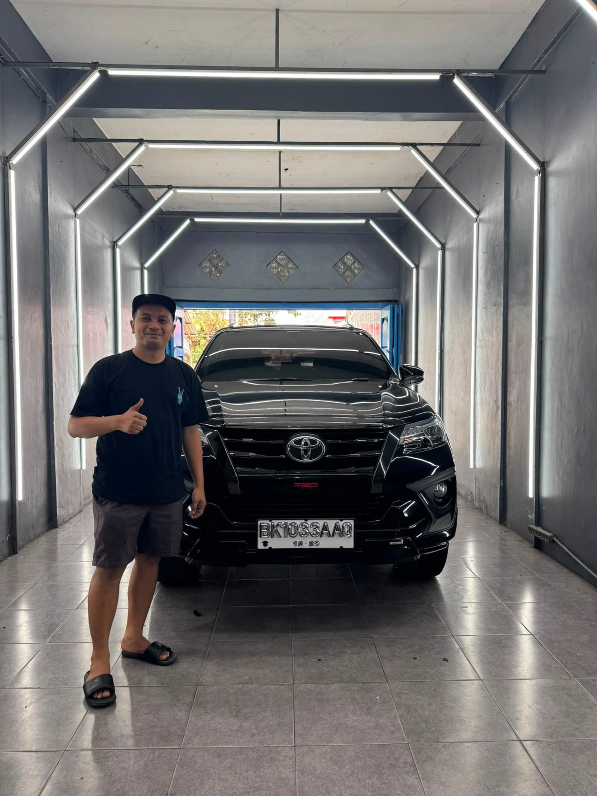 Hasil detailing interior mobil yang rapi